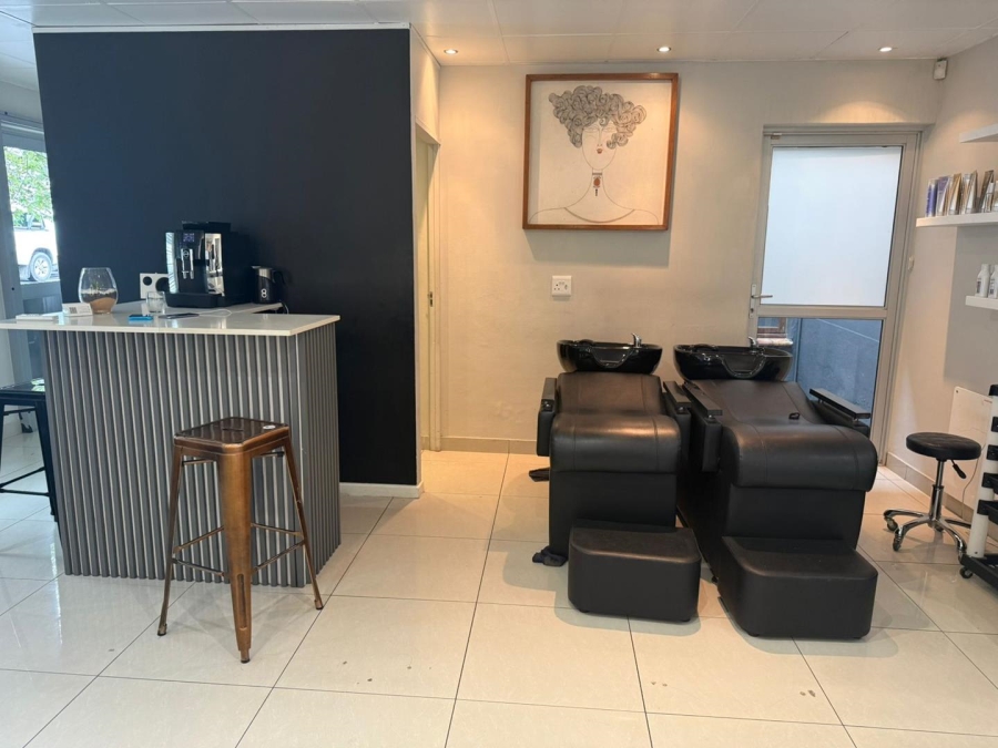 To Let Commercial Property for Rent in Gardens Western Cape